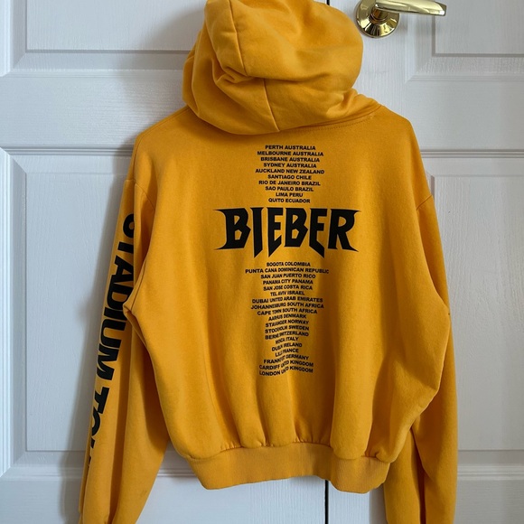 JUSTIN BIEBER - Purpose Stadium Tour Cropped Hoodie - Picture 4 of 7